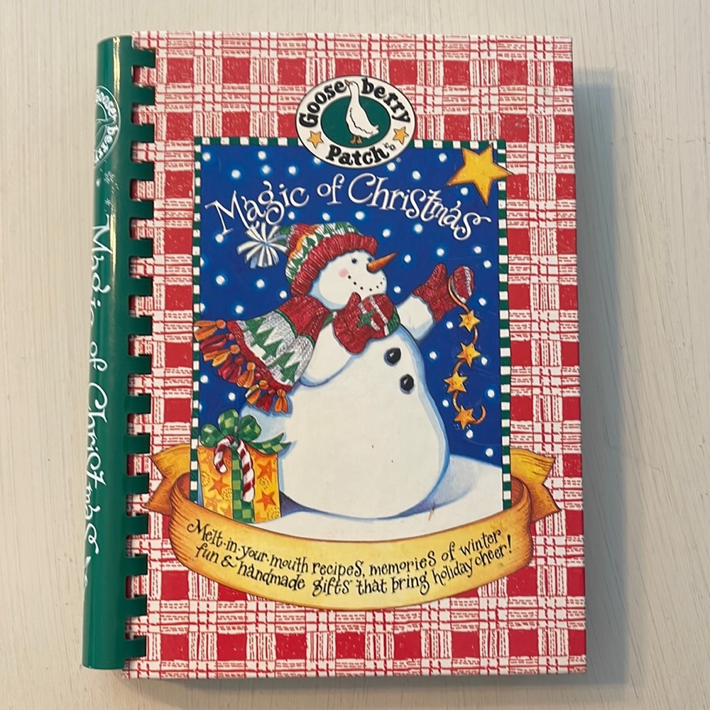 Gooseberry Patch “Magic of Christmas” spiral bound cookbook